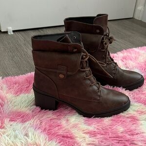 Pop Women's Lace-Up Boots in Rich Brown